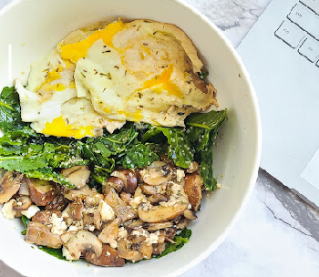 Egg Mushroom & Kale Breakfast Bowl